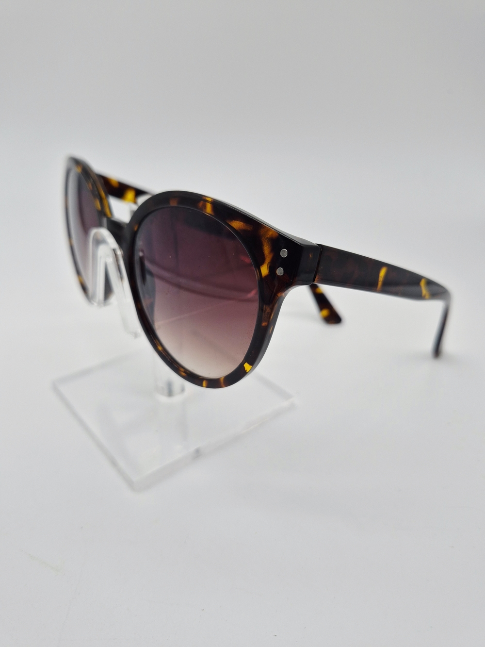Michael Kors Tortoiseshell Round Sunglasses with Brown Gradient Lenses